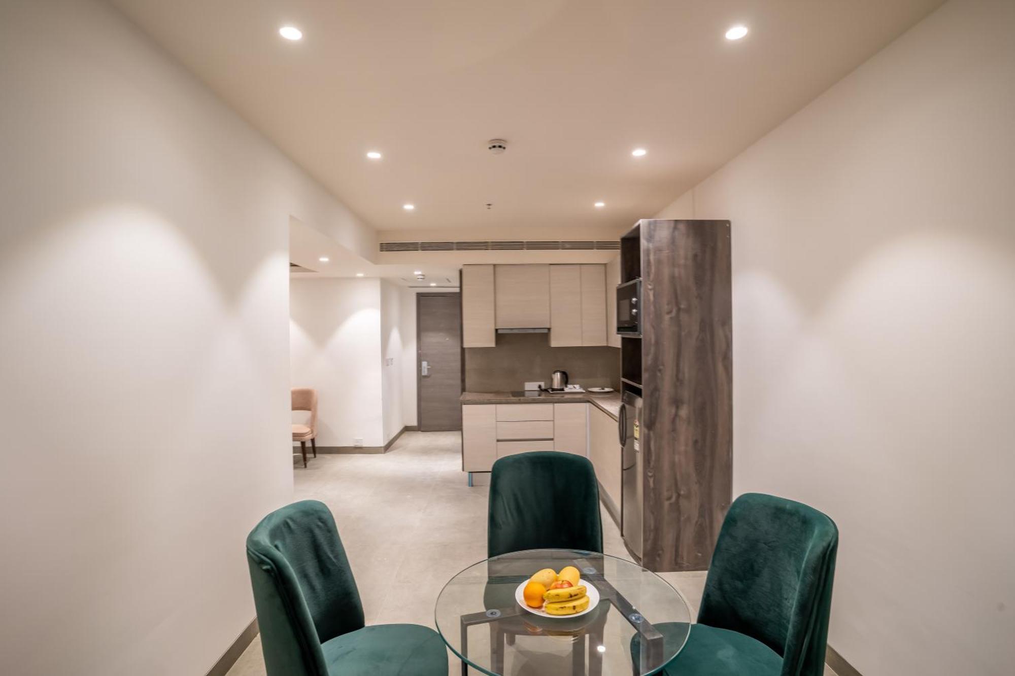 Juesta Residences - Aipl Joy Street, 구르가온 외부 사진